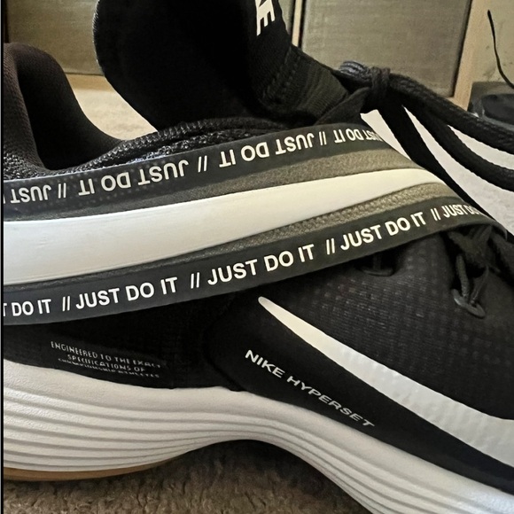 Nike React HyperSet Black sneakers in size 8 - Picture 4 of 10